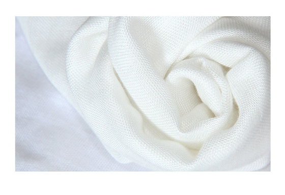 Tres manta tejida de Gauze Material Fabric Gauze Swaddle del algodón de la capa 150gsm