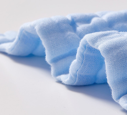 Tela 100% de la envoltura del algodón cuatro capas de 215gsm de la manta recién nacida del sueño