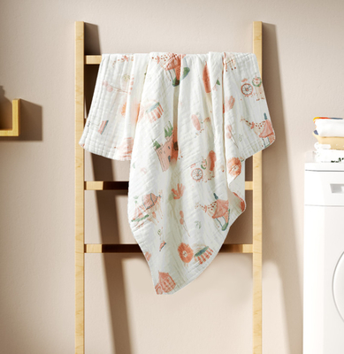 La historieta 100% de Gauze Fabric Baby Swaddle Blanket de 4 capas del algodón 40S imprimió