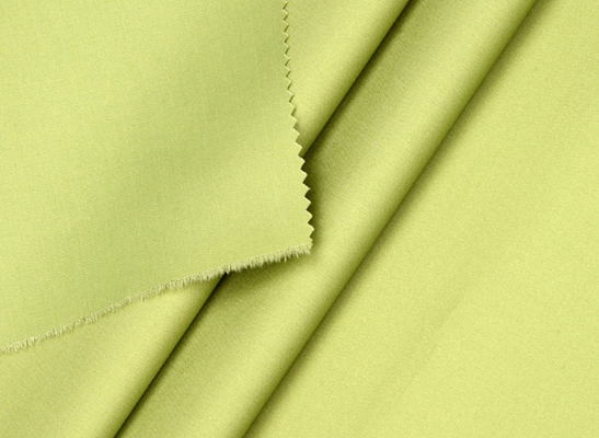 La ropa apacible orgánica del bebé del verano 50sX50s 135GSM de la tela el 2% Spandex de la camisa de algodón del 98% se viste