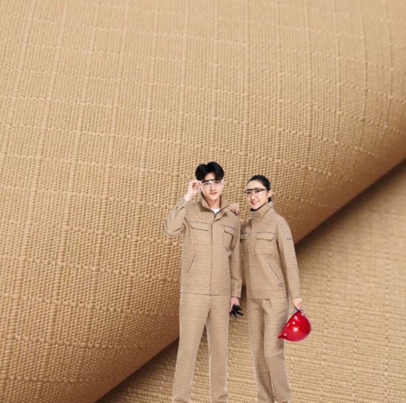 230gsm CVC Ripstop Workwear Fabric with 60%Cotton 40%Polyester Blend and Ripstop Check Construction for Enhanced Durability